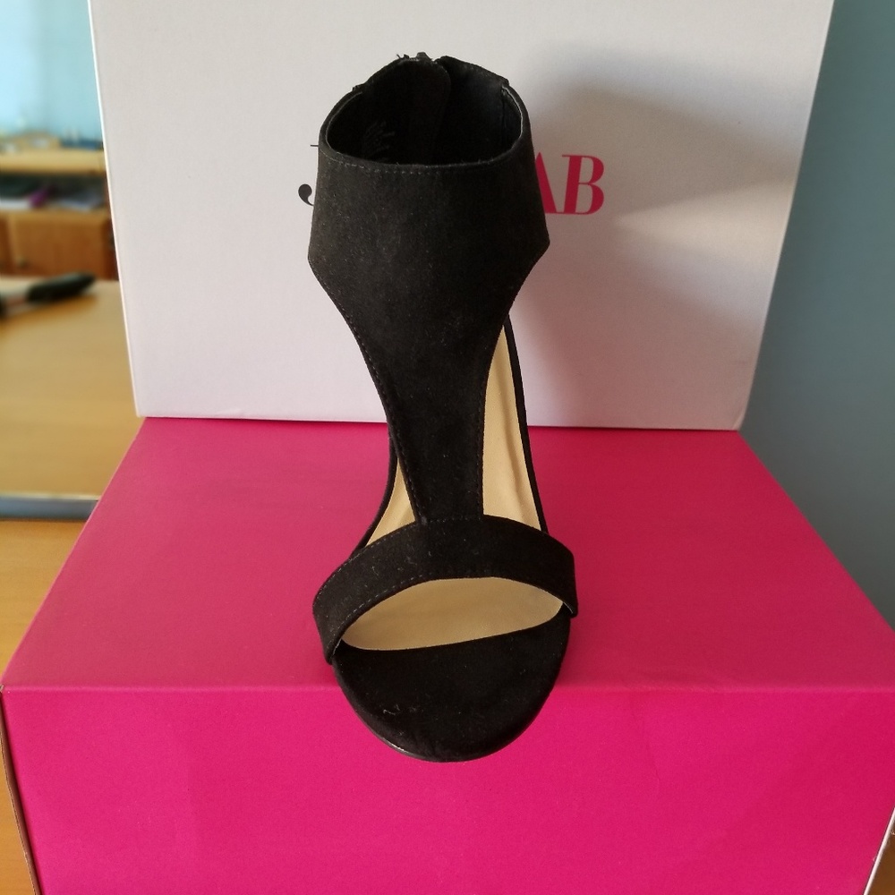 Wedge shoes